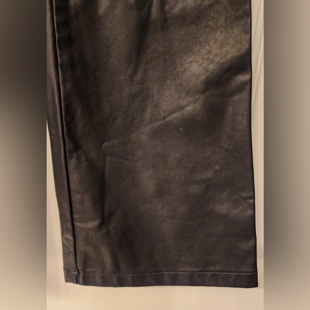 Free People Cropped Faux Leather Vegan Pants Women’s  High Rise Size 8 - Picture 5 of 9